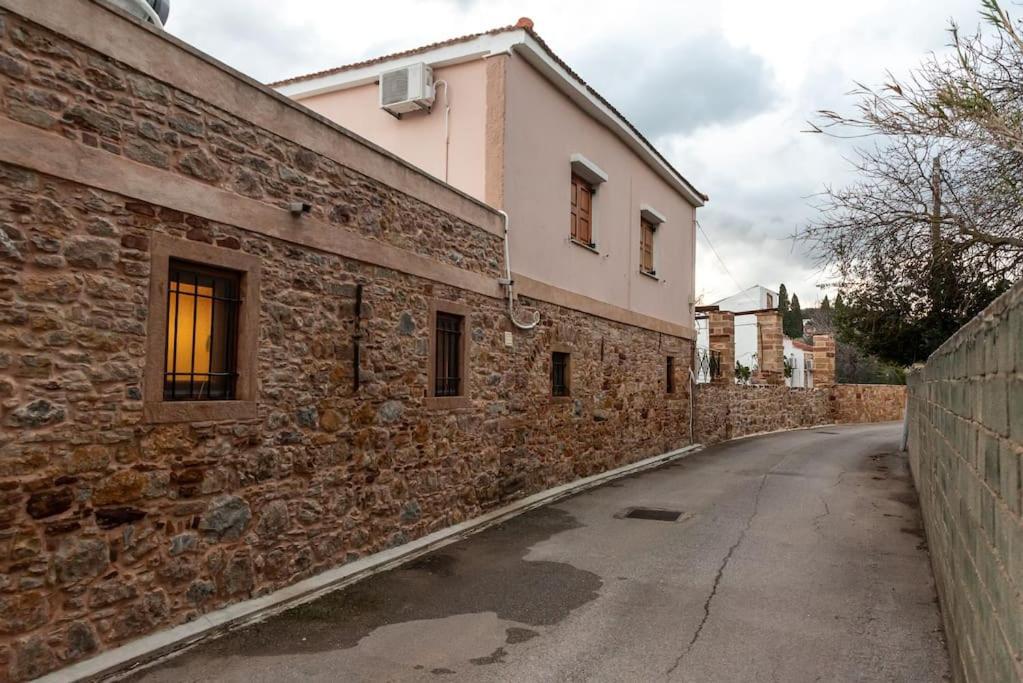 Holiday home πετρινο σπιτι στον καμπο χιου