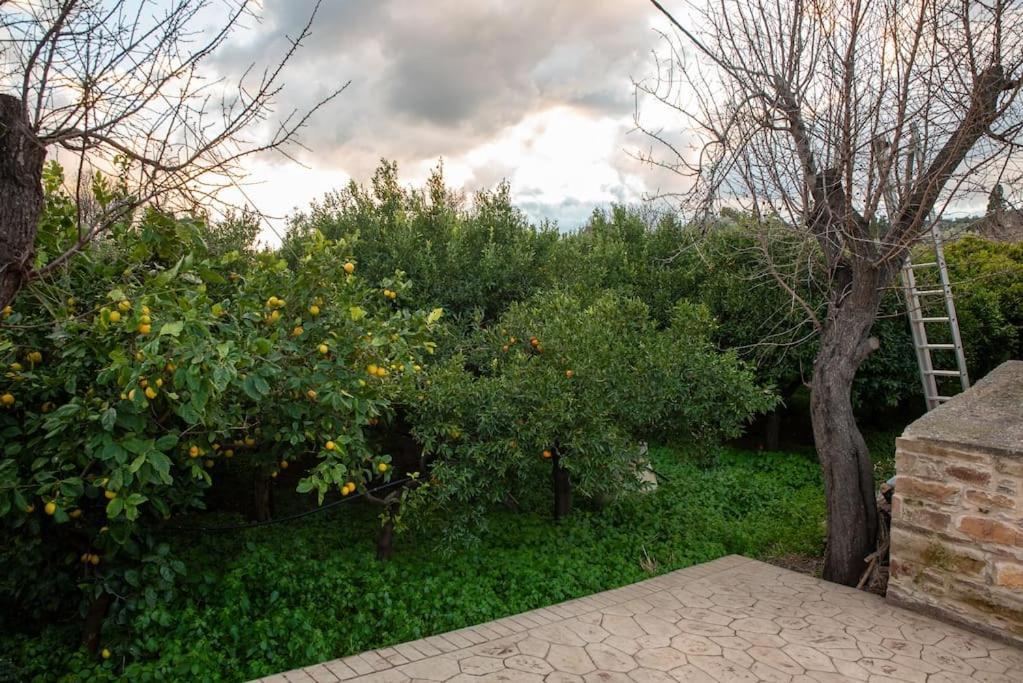 πετρινο σπιτι στον καμπο χιου Chios Town